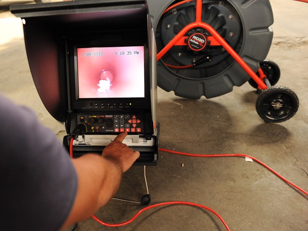 Controllo-con-videoispezioni-per-rotture-tubazioni-modena